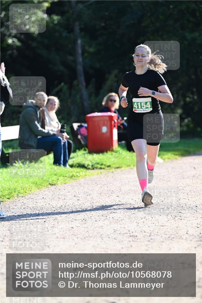 27.09.2026 - 35. Volkslauf durch das schöne Alstertal Dr. Thomas Lammeyer http://msf.ph/oto/10568078 27.09.2026 10:50:43 Laufen 4154 meine-sportfotos.de