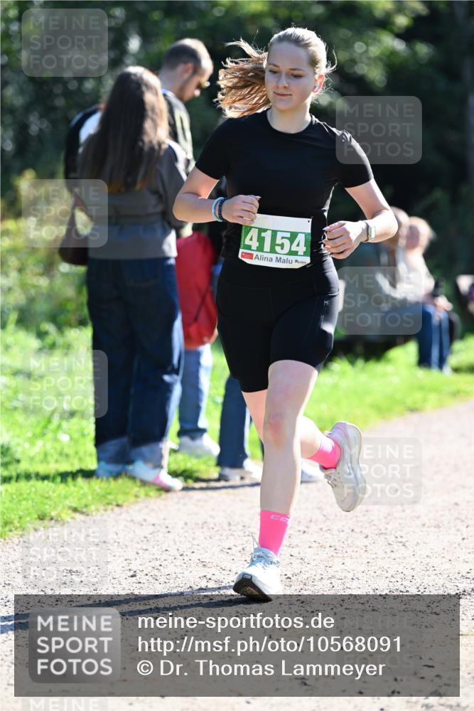 27.09.2026 - 35. Volkslauf durch das schöne Alstertal Dr. Thomas Lammeyer http://msf.ph/oto/10568091 27.09.2026 10:50:45 Laufen 4154 meine-sportfotos.de