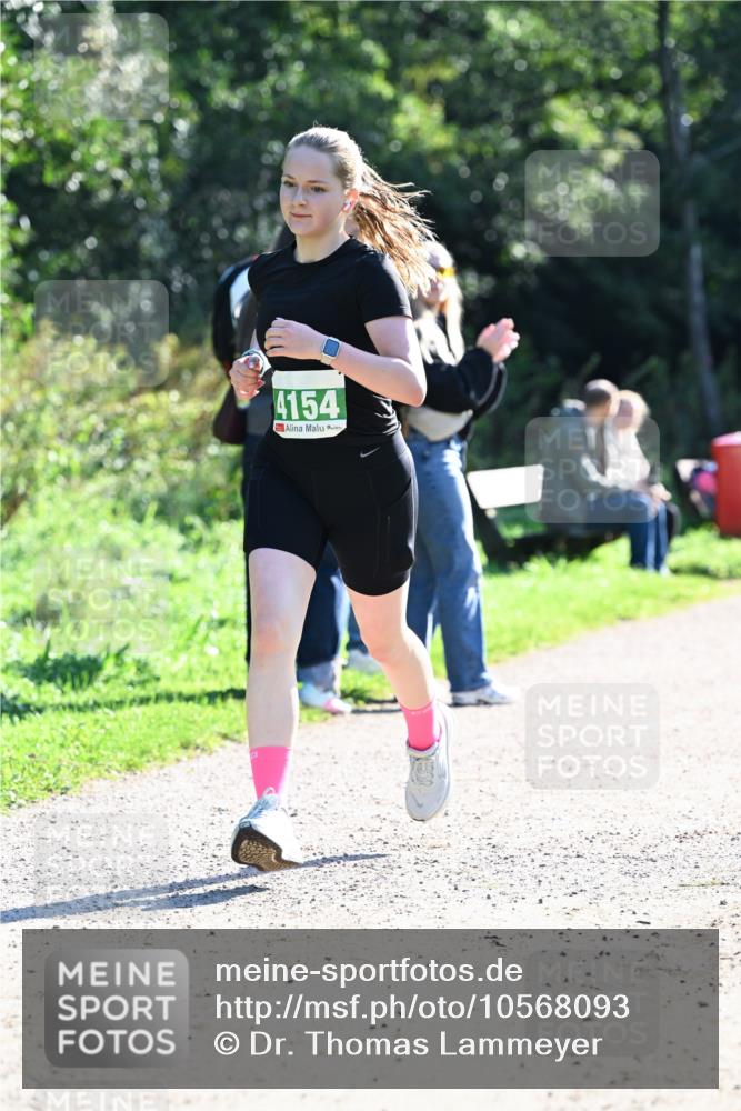 27.09.2026 - 35. Volkslauf durch das schöne Alstertal Dr. Thomas Lammeyer http://msf.ph/oto/10568093 27.09.2026 10:50:45 Laufen 4154 meine-sportfotos.de