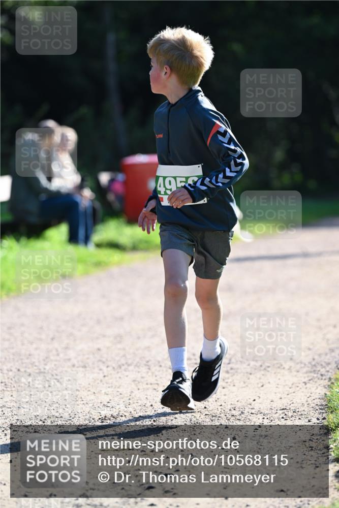 27.09.2026 - 35. Volkslauf durch das schöne Alstertal Dr. Thomas Lammeyer http://msf.ph/oto/10568115 27.09.2026 10:50:54 Laufen 495 meine-sportfotos.de