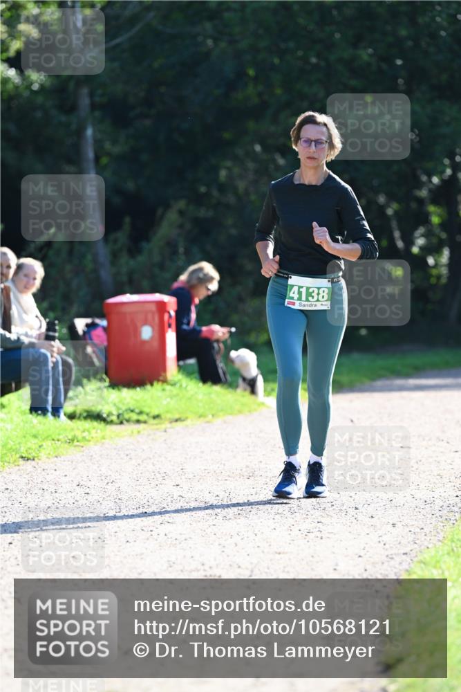 27.09.2026 - 35. Volkslauf durch das schöne Alstertal Dr. Thomas Lammeyer http://msf.ph/oto/10568121 27.09.2026 10:50:57 Laufen 4138 meine-sportfotos.de