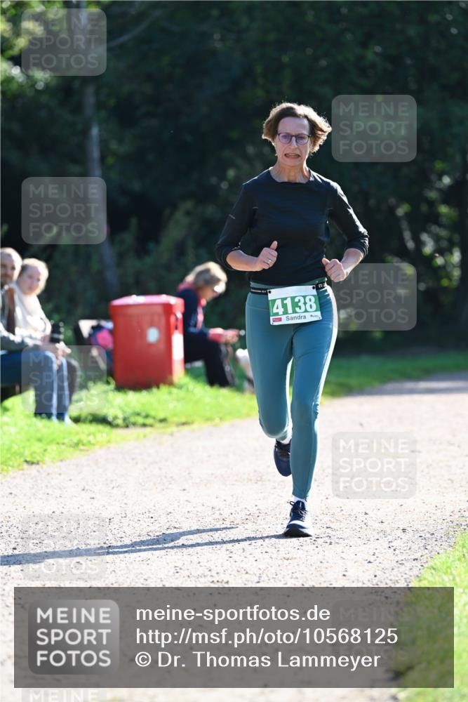 27.09.2026 - 35. Volkslauf durch das schöne Alstertal Dr. Thomas Lammeyer http://msf.ph/oto/10568125 27.09.2026 10:50:58 Laufen 4138 meine-sportfotos.de