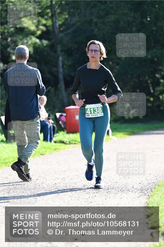27.09.2026 - 35. Volkslauf durch das schöne Alstertal Dr. Thomas Lammeyer http://msf.ph/oto/10568131 27.09.2026 10:50:59 Laufen 4138 meine-sportfotos.de