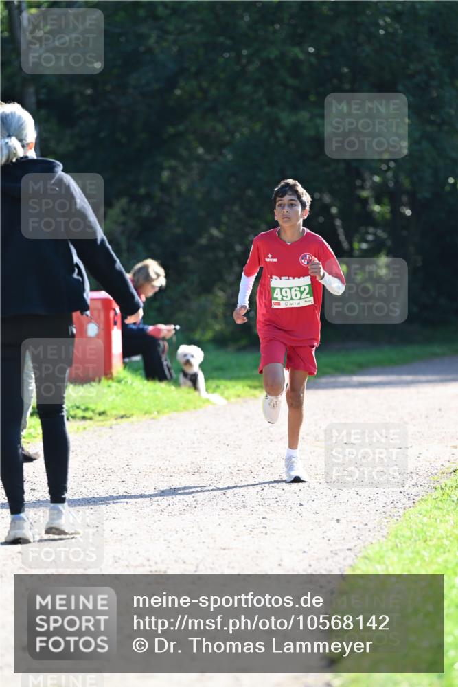 27.09.2026 - 35. Volkslauf durch das schöne Alstertal Dr. Thomas Lammeyer http://msf.ph/oto/10568142 27.09.2026 10:51:05 Laufen 4962 meine-sportfotos.de