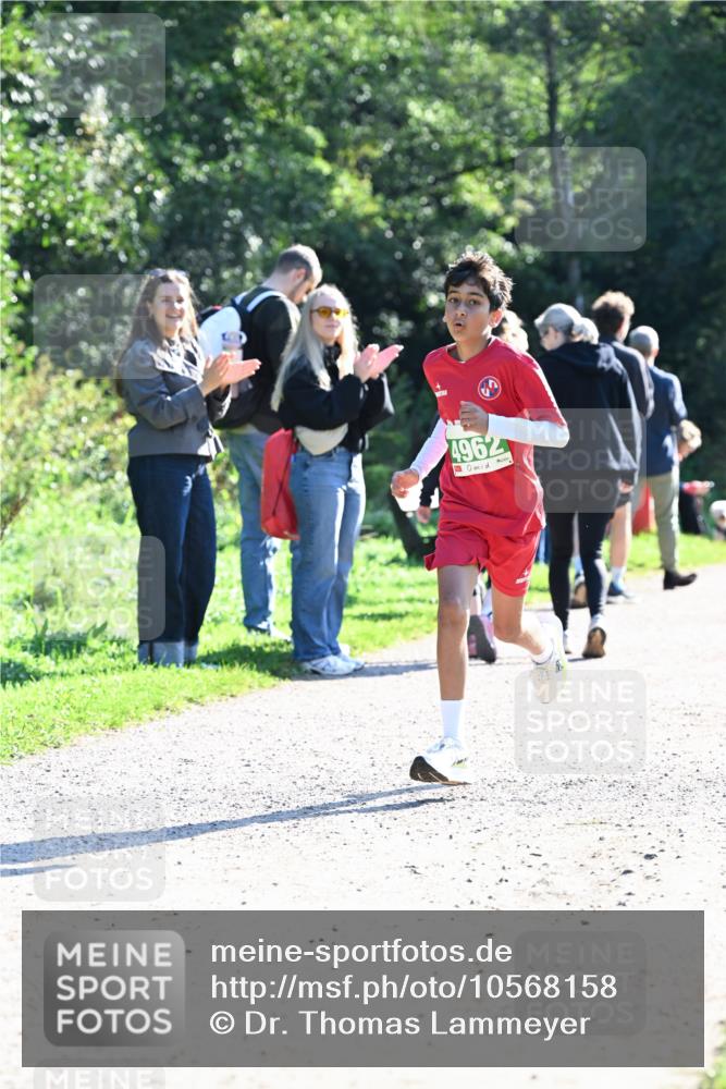 27.09.2026 - 35. Volkslauf durch das schöne Alstertal Dr. Thomas Lammeyer http://msf.ph/oto/10568158 27.09.2026 10:51:07 Laufen 4962 meine-sportfotos.de