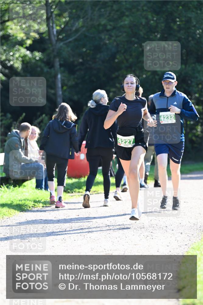 27.09.2026 - 35. Volkslauf durch das schöne Alstertal Dr. Thomas Lammeyer http://msf.ph/oto/10568172 27.09.2026 10:51:12 Laufen 4232, 4227 meine-sportfotos.de
