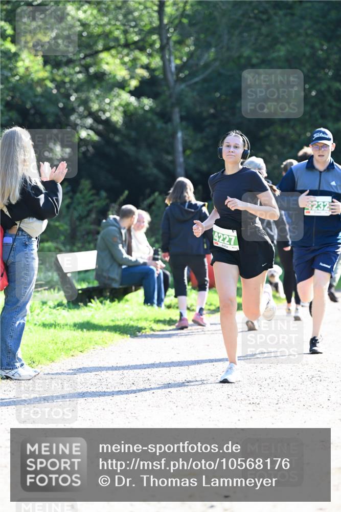 27.09.2026 - 35. Volkslauf durch das schöne Alstertal Dr. Thomas Lammeyer http://msf.ph/oto/10568176 27.09.2026 10:51:13 Laufen 232, 4227 meine-sportfotos.de