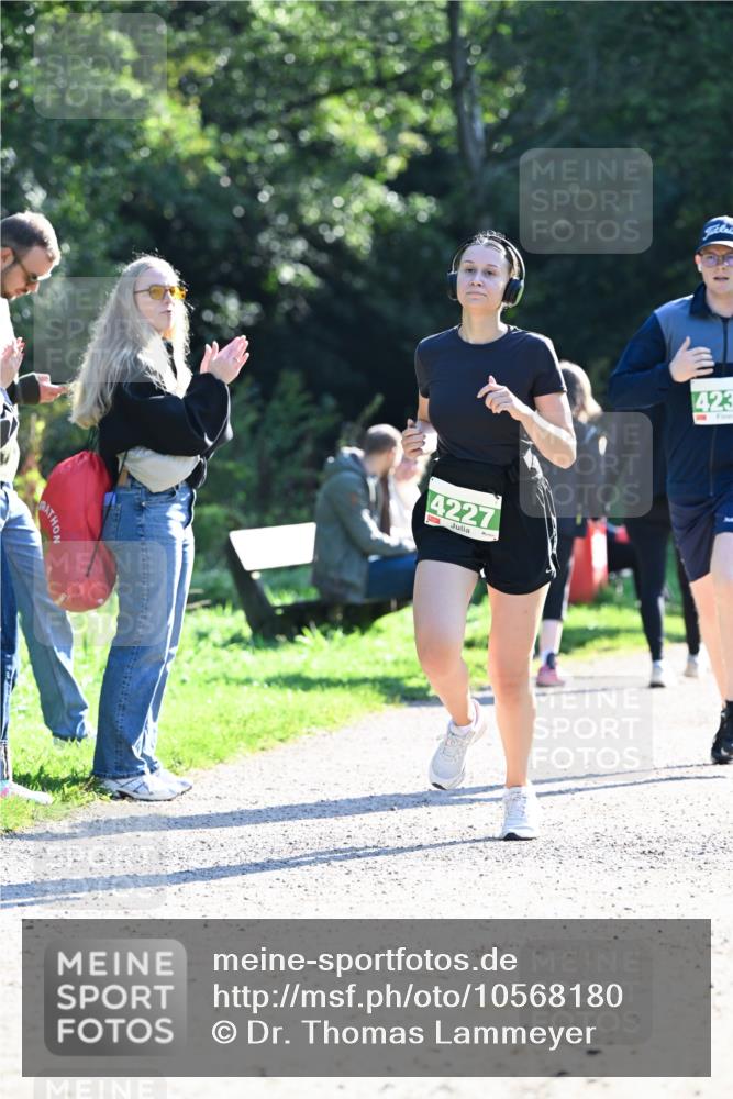27.09.2026 - 35. Volkslauf durch das schöne Alstertal Dr. Thomas Lammeyer http://msf.ph/oto/10568180 27.09.2026 10:51:13 Laufen 4227, 423 meine-sportfotos.de