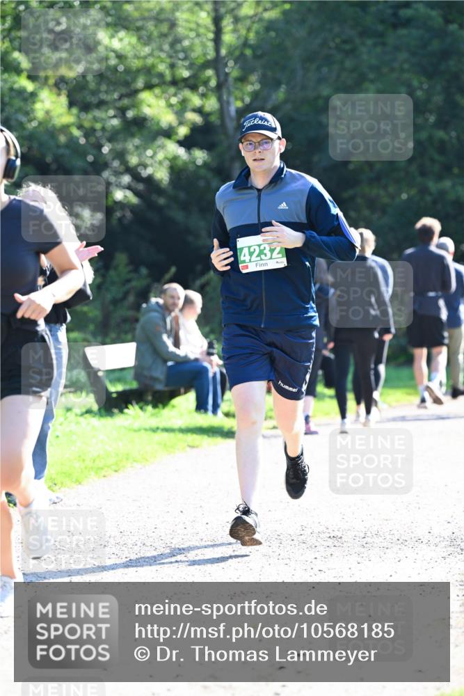 27.09.2026 - 35. Volkslauf durch das schöne Alstertal Dr. Thomas Lammeyer http://msf.ph/oto/10568185 27.09.2026 10:51:14 Laufen 4232 meine-sportfotos.de