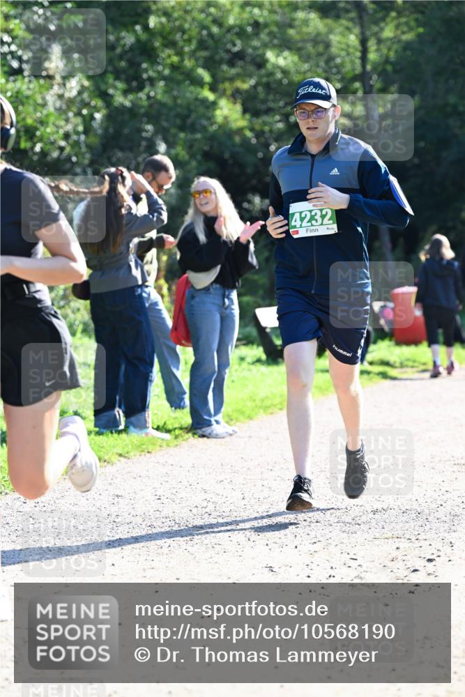 27.09.2026 - 35. Volkslauf durch das schöne Alstertal Dr. Thomas Lammeyer http://msf.ph/oto/10568190 27.09.2026 10:51:15 Laufen 4232 meine-sportfotos.de