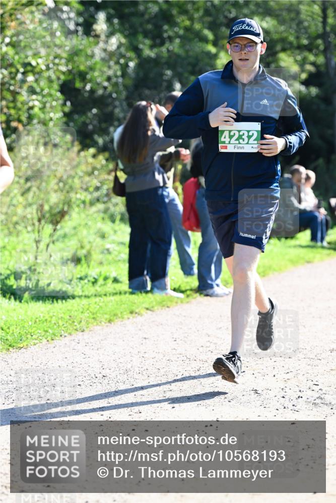 27.09.2026 - 35. Volkslauf durch das schöne Alstertal Dr. Thomas Lammeyer http://msf.ph/oto/10568193 27.09.2026 10:51:15 Laufen 4232 meine-sportfotos.de
