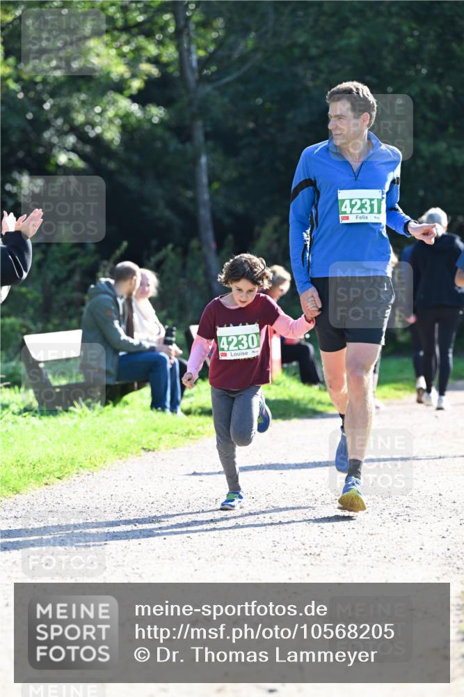 27.09.2026 - 35. Volkslauf durch das schöne Alstertal Dr. Thomas Lammeyer http://msf.ph/oto/10568205 27.09.2026 10:51:19 Laufen 4230, 4231 meine-sportfotos.de