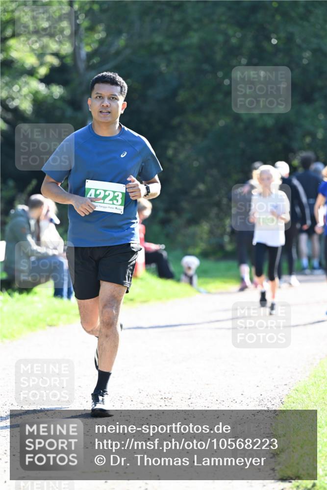 27.09.2026 - 35. Volkslauf durch das schöne Alstertal Dr. Thomas Lammeyer http://msf.ph/oto/10568223 27.09.2026 10:51:21 Laufen 4223 meine-sportfotos.de