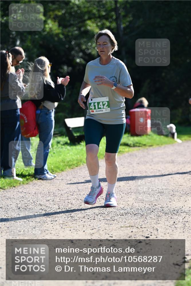 27.09.2026 - 35. Volkslauf durch das schöne Alstertal Dr. Thomas Lammeyer http://msf.ph/oto/10568287 27.09.2026 10:51:35 Laufen 4142 meine-sportfotos.de
