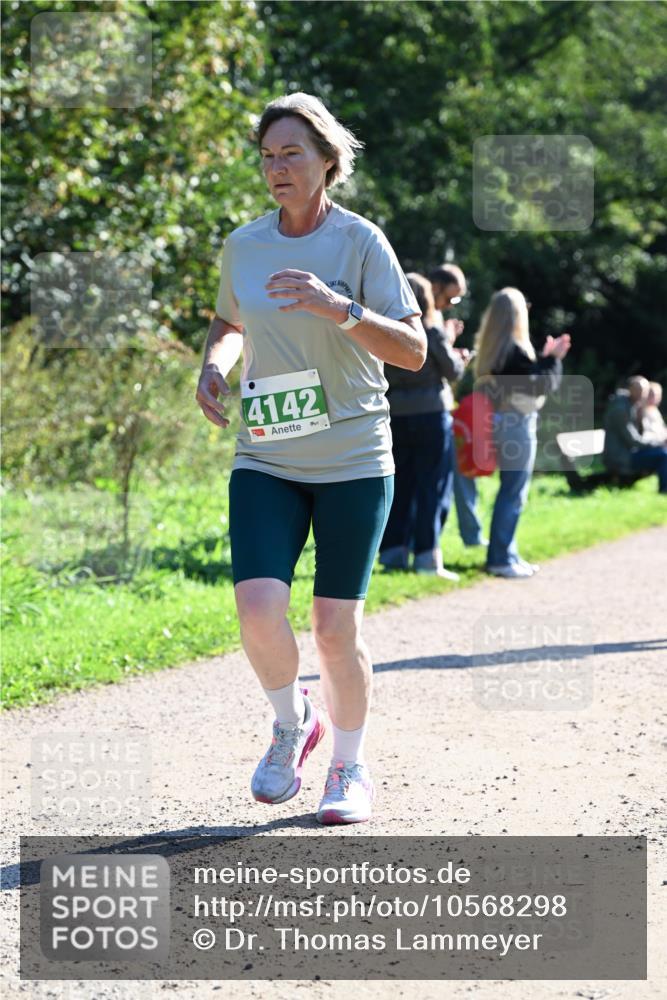 27.09.2026 - 35. Volkslauf durch das schöne Alstertal Dr. Thomas Lammeyer http://msf.ph/oto/10568298 27.09.2026 10:51:37 Laufen 4142 meine-sportfotos.de