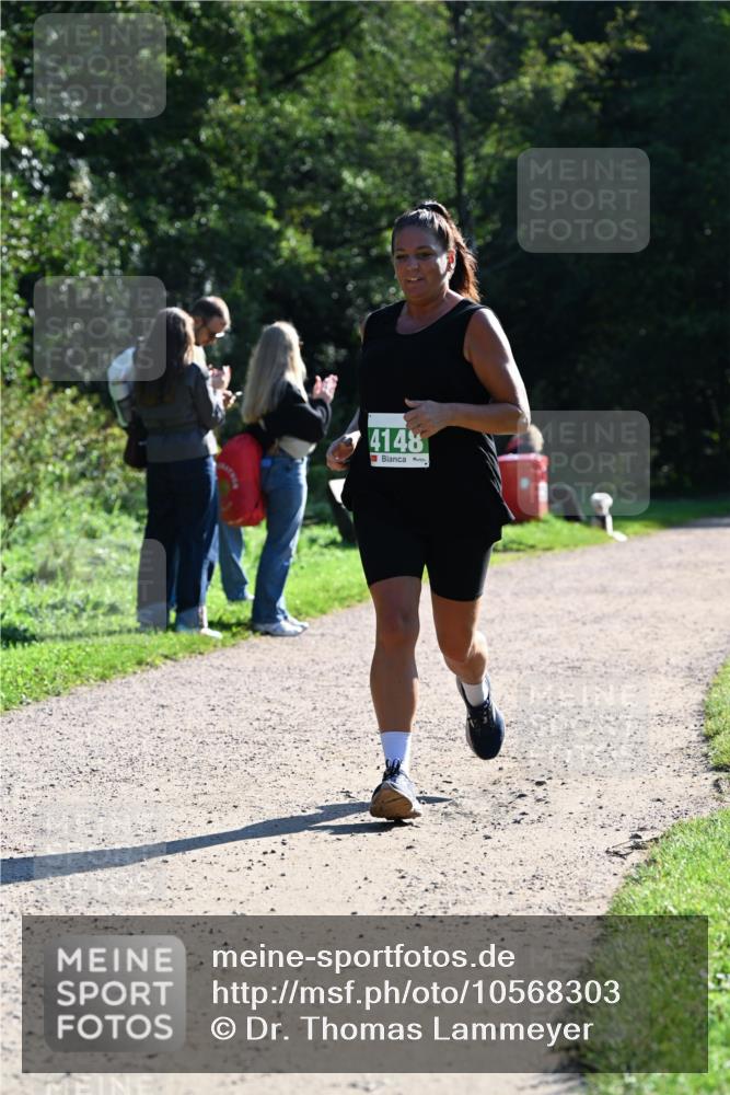 27.09.2026 - 35. Volkslauf durch das schöne Alstertal Dr. Thomas Lammeyer http://msf.ph/oto/10568303 27.09.2026 10:51:38 Laufen 4148 meine-sportfotos.de