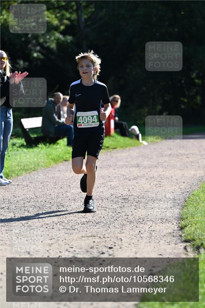 27.09.2026 - 35. Volkslauf durch das schöne Alstertal Dr. Thomas Lammeyer http://msf.ph/oto/10568346 27.09.2026 10:51:52 Laufen 4094 meine-sportfotos.de