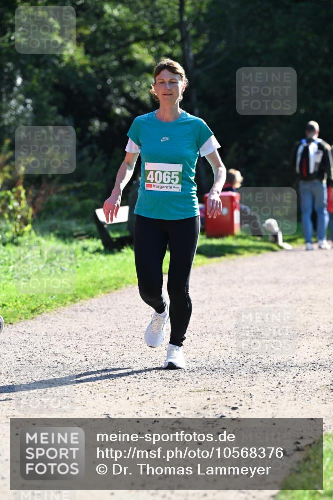 27.09.2026 - 35. Volkslauf durch das schöne Alstertal Dr. Thomas Lammeyer http://msf.ph/oto/10568376 27.09.2026 10:52:21 Laufen 4065 meine-sportfotos.de