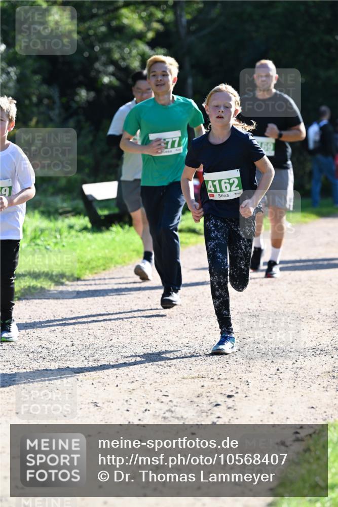 27.09.2026 - 35. Volkslauf durch das schöne Alstertal Dr. Thomas Lammeyer http://msf.ph/oto/10568407 27.09.2026 10:52:38 Laufen 9, 77, 4162 meine-sportfotos.de