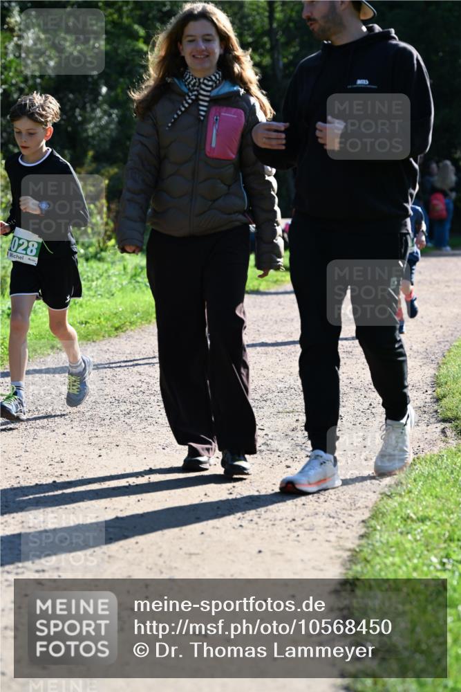 27.09.2026 - 35. Volkslauf durch das schöne Alstertal Dr. Thomas Lammeyer http://msf.ph/oto/10568450 27.09.2026 10:52:50 Laufen 028, 303 meine-sportfotos.de