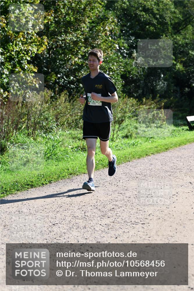 27.09.2026 - 35. Volkslauf durch das schöne Alstertal Dr. Thomas Lammeyer http://msf.ph/oto/10568456 27.09.2026 10:52:55 Laufen 40 meine-sportfotos.de