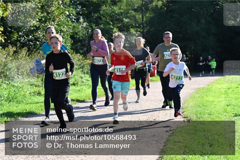 27.09.2026 - 35. Volkslauf durch das schöne Alstertal Dr. Thomas Lammeyer http://msf.ph/oto/10568493 27.09.2026 10:53:12 Laufen 4122, 4073, 41, 421, 4213 meine-sportfotos.de
