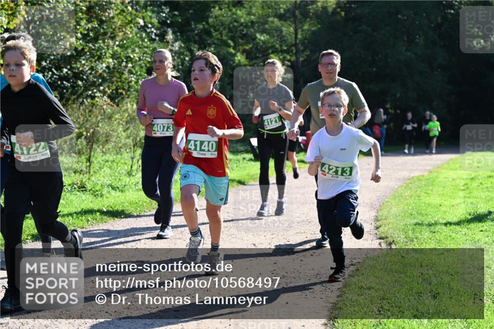 27.09.2026 - 35. Volkslauf durch das schöne Alstertal Dr. Thomas Lammeyer http://msf.ph/oto/10568497 27.09.2026 10:53:13 Laufen 4122, 4073, 4140, 4121, 4213 meine-sportfotos.de