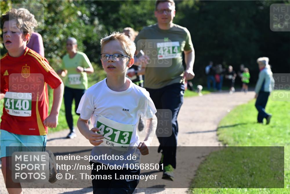 27.09.2026 - 35. Volkslauf durch das schöne Alstertal Dr. Thomas Lammeyer http://msf.ph/oto/10568501 27.09.2026 10:53:14 Laufen 4140, 4213, 4214 meine-sportfotos.de