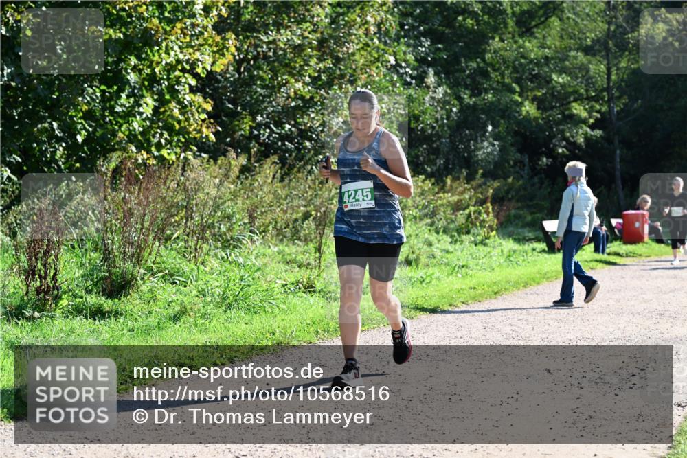 27.09.2026 - 35. Volkslauf durch das schöne Alstertal Dr. Thomas Lammeyer http://msf.ph/oto/10568516 27.09.2026 10:53:16 Laufen 4245 meine-sportfotos.de