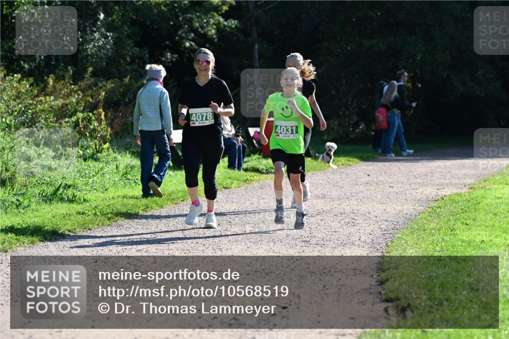 27.09.2026 - 35. Volkslauf durch das schöne Alstertal Dr. Thomas Lammeyer http://msf.ph/oto/10568519 27.09.2026 10:53:19 Laufen 4078, 4031 meine-sportfotos.de