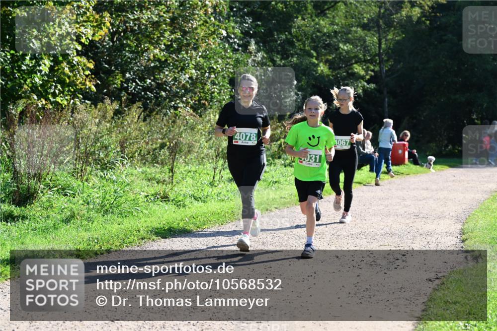 27.09.2026 - 35. Volkslauf durch das schöne Alstertal Dr. Thomas Lammeyer http://msf.ph/oto/10568532 27.09.2026 10:53:21 Laufen 4078, 031, 1067 meine-sportfotos.de