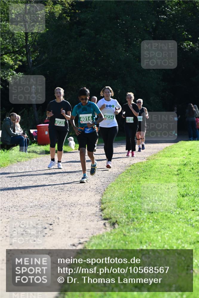 27.09.2026 - 35. Volkslauf durch das schöne Alstertal Dr. Thomas Lammeyer http://msf.ph/oto/10568567 27.09.2026 10:53:47 Laufen 4235, 4014, 1900, 4234, 4185, 111 meine-sportfotos.de