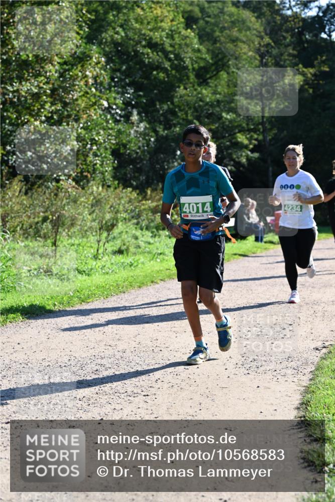 27.09.2026 - 35. Volkslauf durch das schöne Alstertal Dr. Thomas Lammeyer http://msf.ph/oto/10568583 27.09.2026 10:53:49 Laufen 4014, 1000, 4234 meine-sportfotos.de