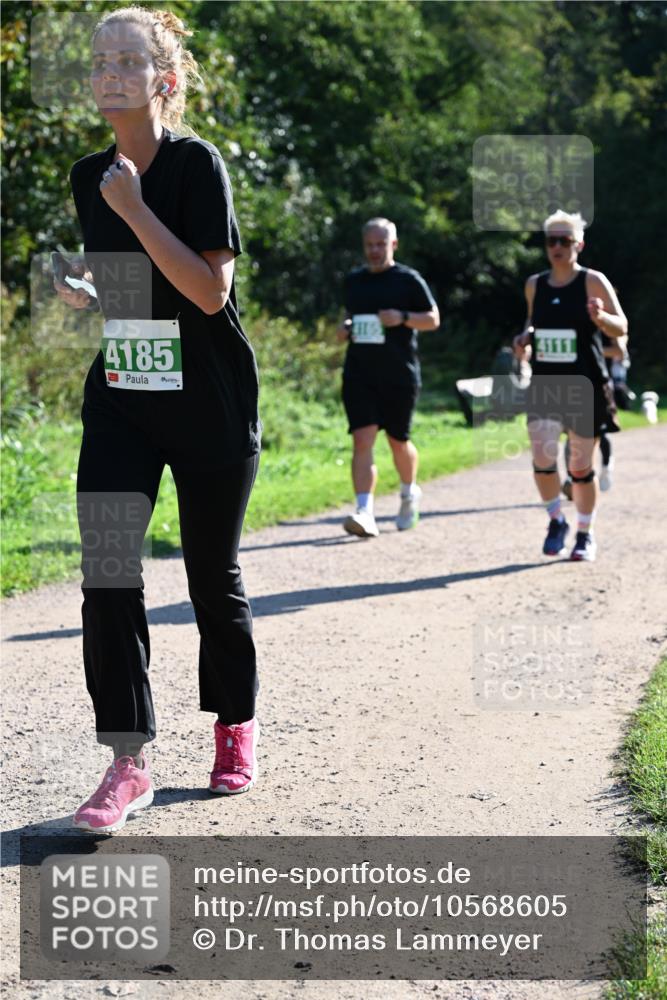 27.09.2026 - 35. Volkslauf durch das schöne Alstertal Dr. Thomas Lammeyer http://msf.ph/oto/10568605 27.09.2026 10:53:53 Laufen 4185, 4185 meine-sportfotos.de