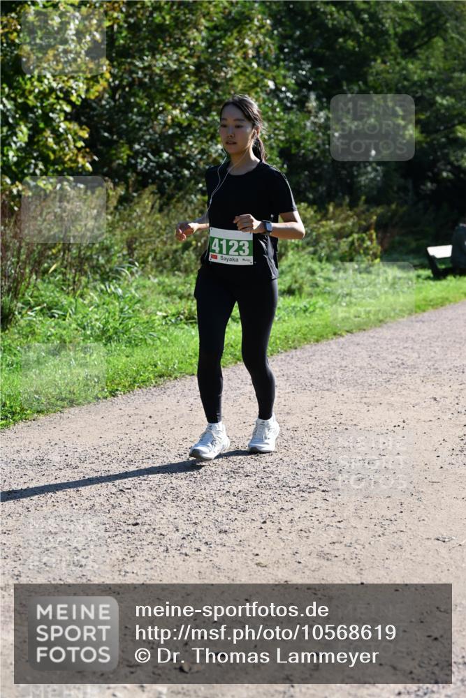 27.09.2026 - 35. Volkslauf durch das schöne Alstertal Dr. Thomas Lammeyer http://msf.ph/oto/10568619 27.09.2026 10:53:56 Laufen 4123 meine-sportfotos.de