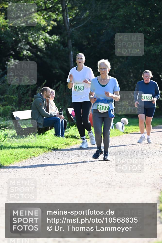 27.09.2026 - 35. Volkslauf durch das schöne Alstertal Dr. Thomas Lammeyer http://msf.ph/oto/10568635 27.09.2026 10:54:07 Laufen 4159, 4117, 4155 meine-sportfotos.de