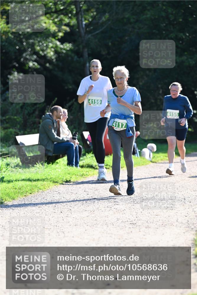 27.09.2026 - 35. Volkslauf durch das schöne Alstertal Dr. Thomas Lammeyer http://msf.ph/oto/10568636 27.09.2026 10:54:07 Laufen 4159, 4117, 4155 meine-sportfotos.de