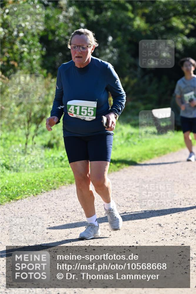 27.09.2026 - 35. Volkslauf durch das schöne Alstertal Dr. Thomas Lammeyer http://msf.ph/oto/10568668 27.09.2026 10:54:13 Laufen 4155 meine-sportfotos.de