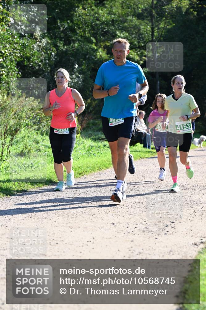 27.09.2026 - 35. Volkslauf durch das schöne Alstertal Dr. Thomas Lammeyer http://msf.ph/oto/10568745 27.09.2026 10:54:34 Laufen 4153 meine-sportfotos.de