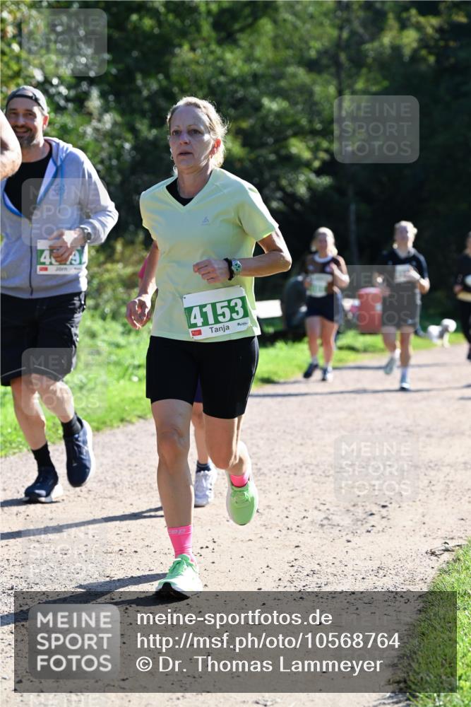 27.09.2026 - 35. Volkslauf durch das schöne Alstertal Dr. Thomas Lammeyer http://msf.ph/oto/10568764 27.09.2026 10:54:36 Laufen 4153 meine-sportfotos.de