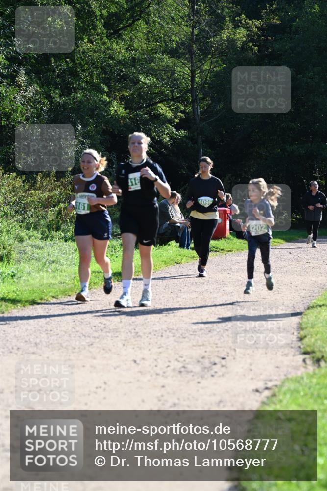 27.09.2026 - 35. Volkslauf durch das schöne Alstertal Dr. Thomas Lammeyer http://msf.ph/oto/10568777 27.09.2026 10:54:38 Laufen 161, 416, 1095, 4202 meine-sportfotos.de