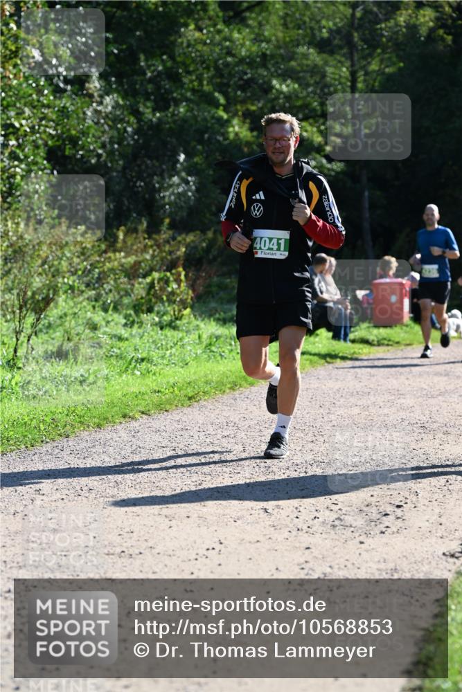 27.09.2026 - 35. Volkslauf durch das schöne Alstertal Dr. Thomas Lammeyer http://msf.ph/oto/10568853 27.09.2026 10:55:04 Laufen 4041, 4236 meine-sportfotos.de