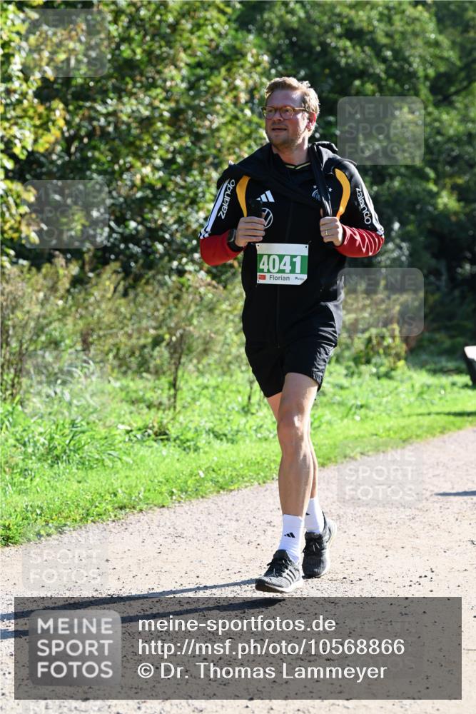 27.09.2026 - 35. Volkslauf durch das schöne Alstertal Dr. Thomas Lammeyer http://msf.ph/oto/10568866 27.09.2026 10:55:06 Laufen 4041 meine-sportfotos.de
