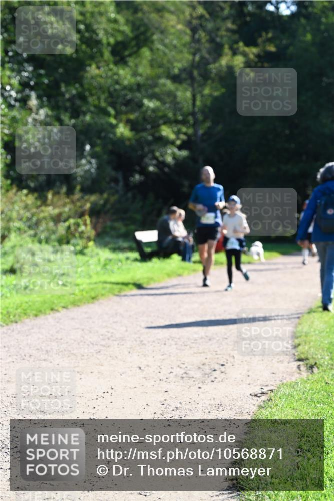 27.09.2026 - 35. Volkslauf durch das schöne Alstertal Dr. Thomas Lammeyer http://msf.ph/oto/10568871 27.09.2026 10:55:06 Laufen  meine-sportfotos.de