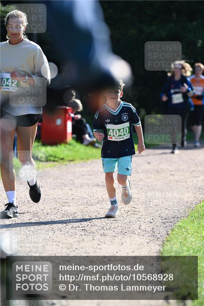 27.09.2026 - 35. Volkslauf durch das schöne Alstertal Dr. Thomas Lammeyer http://msf.ph/oto/10568928 27.09.2026 10:55:19 Laufen 1042, 4040 meine-sportfotos.de