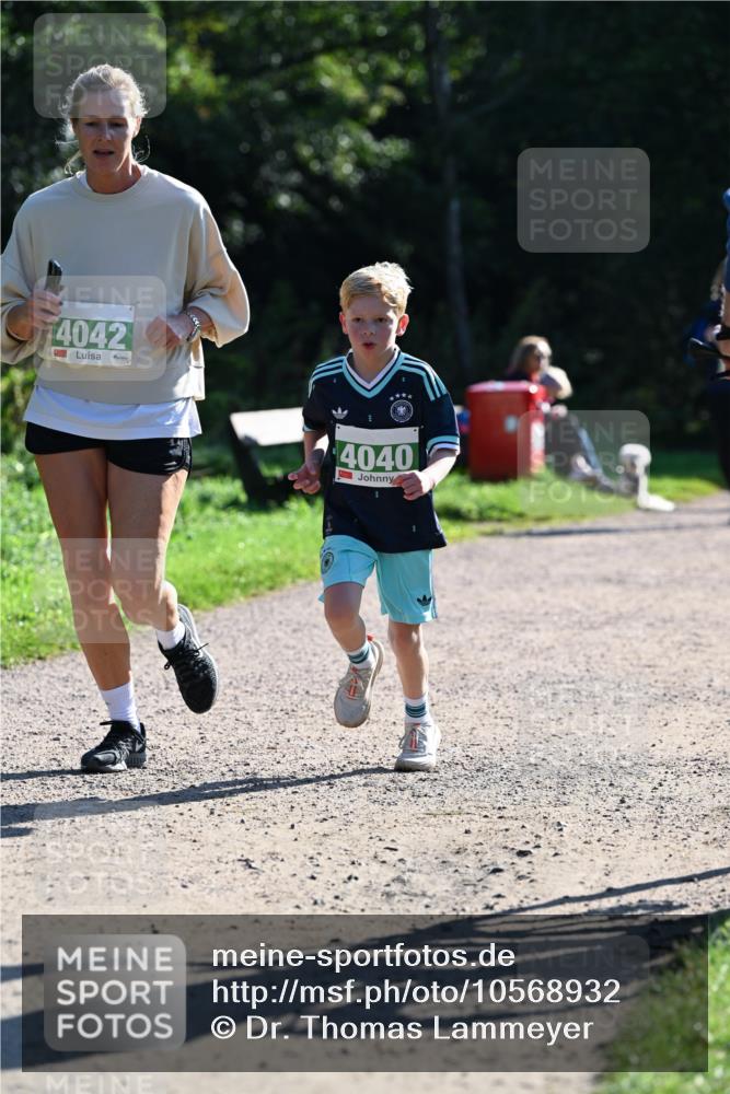 27.09.2026 - 35. Volkslauf durch das schöne Alstertal Dr. Thomas Lammeyer http://msf.ph/oto/10568932 27.09.2026 10:55:20 Laufen 4042, 4040 meine-sportfotos.de