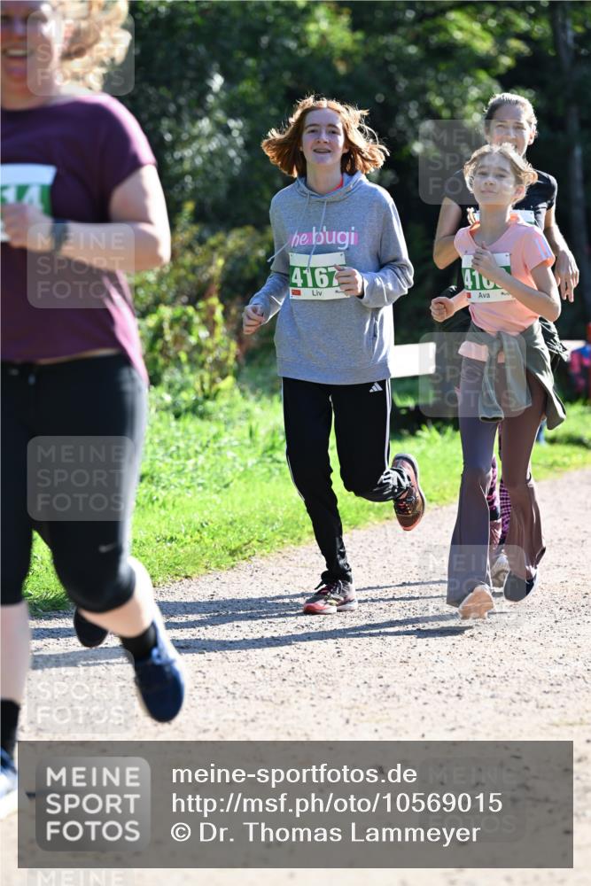 27.09.2026 - 35. Volkslauf durch das schöne Alstertal Dr. Thomas Lammeyer http://msf.ph/oto/10569015 27.09.2026 10:55:33 Laufen 4167, 410 meine-sportfotos.de