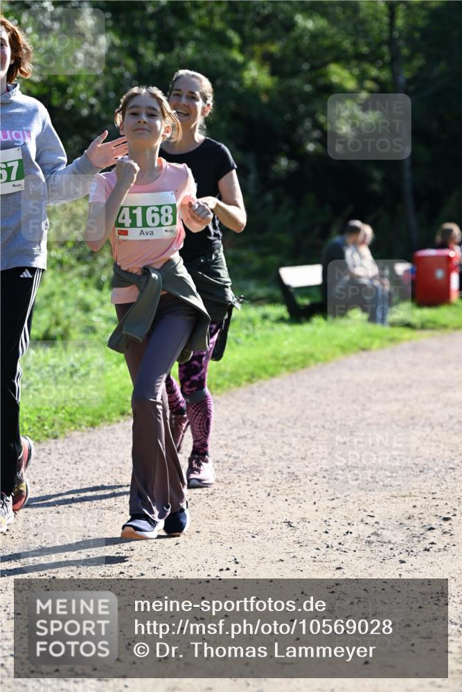 27.09.2026 - 35. Volkslauf durch das schöne Alstertal Dr. Thomas Lammeyer http://msf.ph/oto/10569028 27.09.2026 10:55:34 Laufen 57, 4168 meine-sportfotos.de