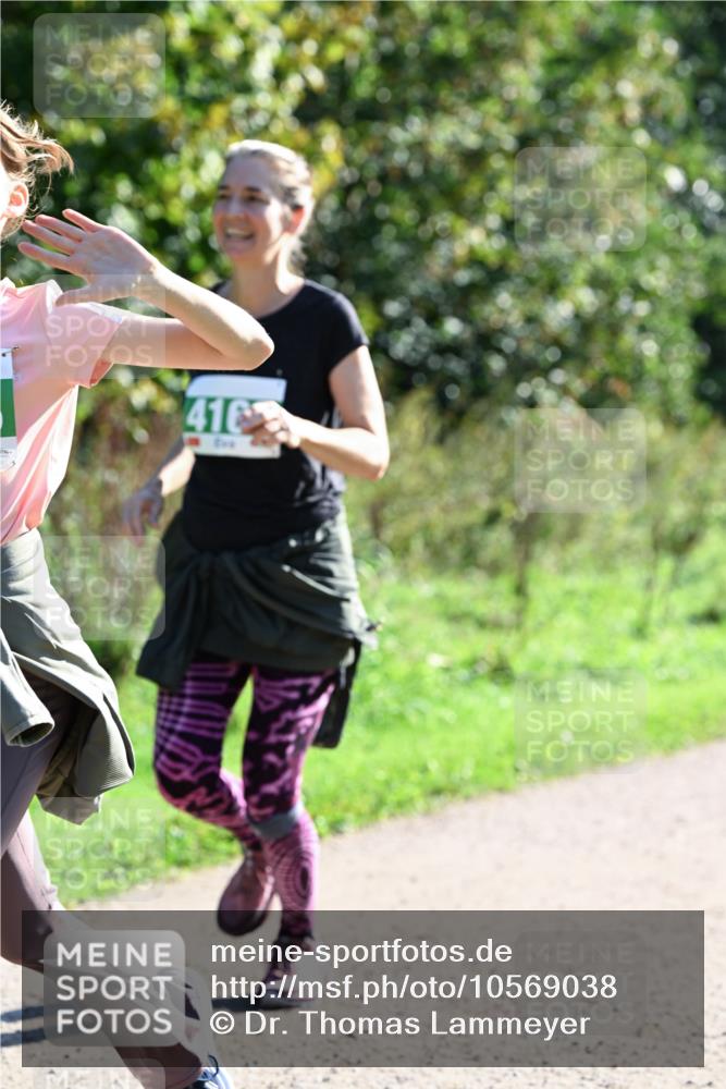 27.09.2026 - 35. Volkslauf durch das schöne Alstertal Dr. Thomas Lammeyer http://msf.ph/oto/10569038 27.09.2026 10:55:36 Laufen 4162 meine-sportfotos.de