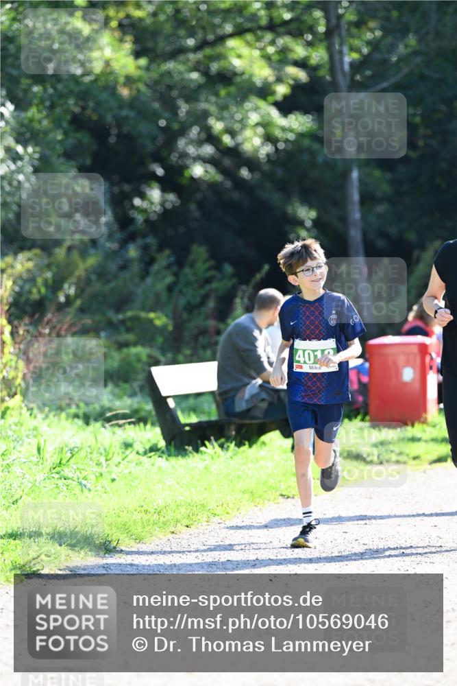 27.09.2026 - 35. Volkslauf durch das schöne Alstertal Dr. Thomas Lammeyer http://msf.ph/oto/10569046 27.09.2026 10:56:03 Laufen 4012 meine-sportfotos.de